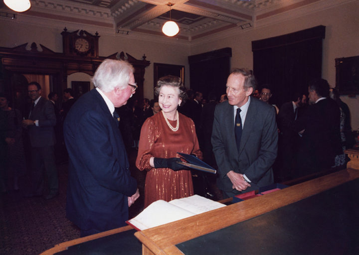 HM The Queen at the Linnean Society Bicentenary
