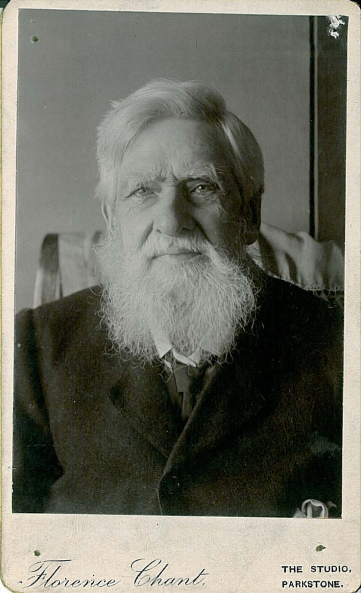 Alfred Russel Wallace's carte de visite